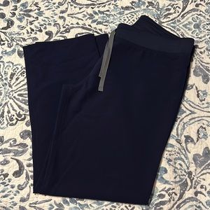 Women's Navy Livingston™ Figs Scrub pants